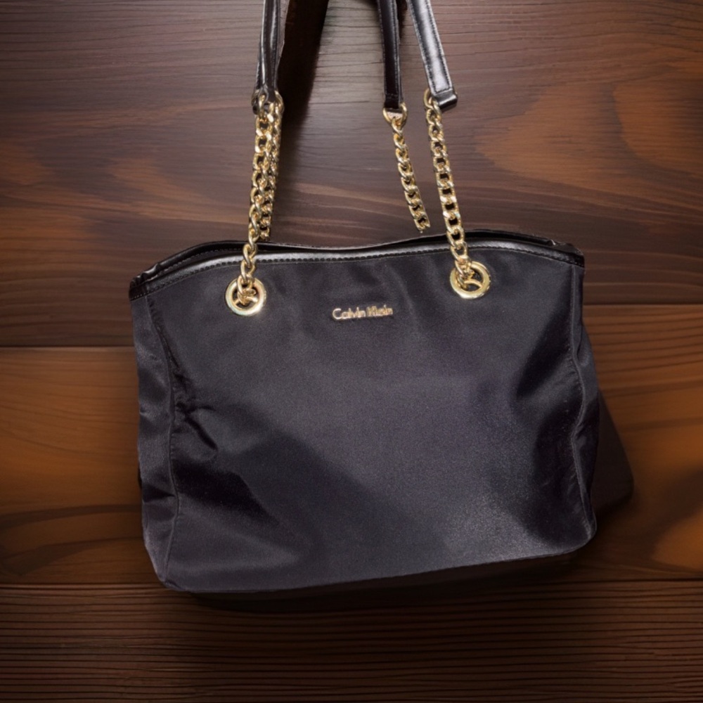 Calvin Klein Black Nylon Shoulder Bag with Gold Chain Straps